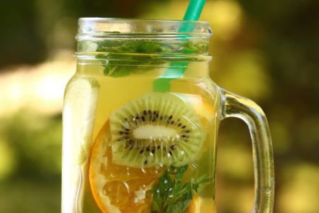 Tropik miweli limonad