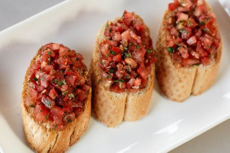 Bruşeta pomodoro